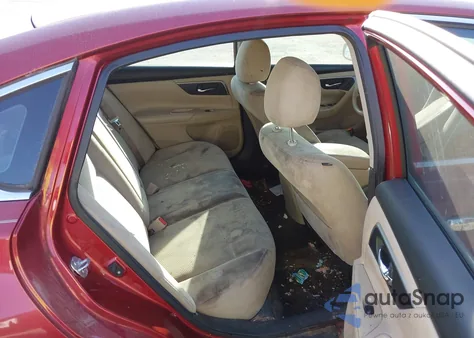 2015 Nissan Altima 2.5 Sv z USA, uszkodzony, nr VIN 1N4AL3AP3FC481352